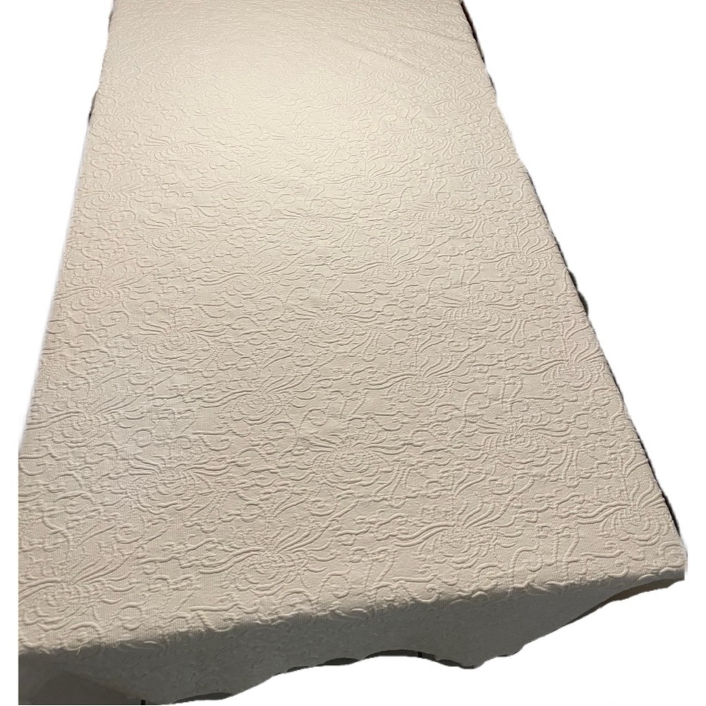 Queen Size off white 76”x 85”